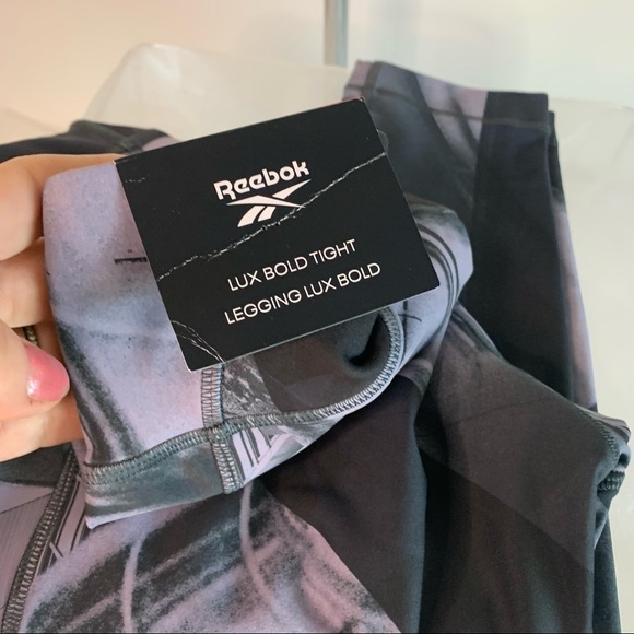Reebok Lux Bold Printed Leggings - Picture 4 of 9